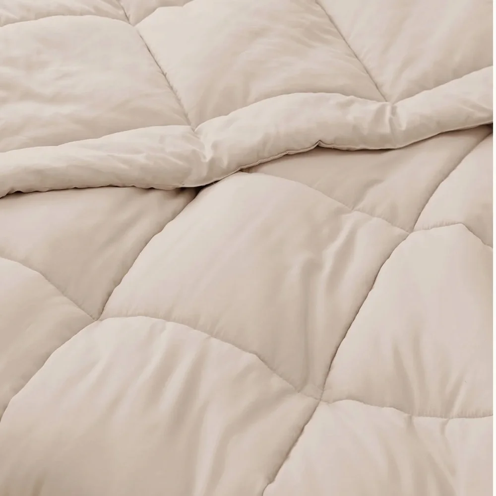 Brand New Bedsure GentleSoft Down Alternative Comforter Queen Beige